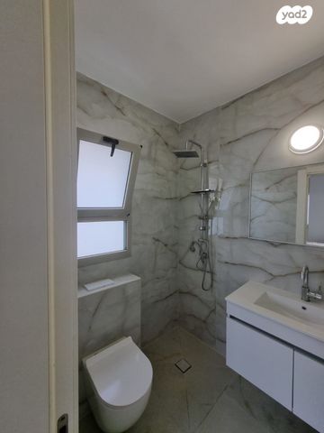 דירה, יורם ורון, אפרידר, אשקלון