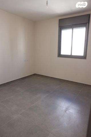 גג/ פנטהאוז, רבי חנינא 30, נתיבות ישראל / רמת בית שמש ד-4, בית שמש