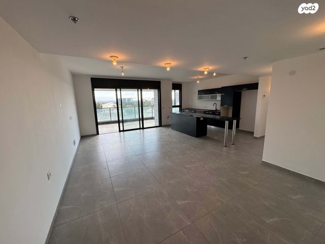 דירה, יונה וולך, גרין פארק החדשה, הוד השרון