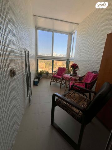 דירה, שמואל שלוסברג, שער העליה, חיפה