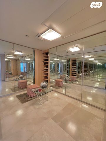 גג/ פנטהאוז, בורסה, רמת גן