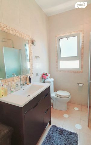 דו משפחתי, מושבה מרכז, זכרון יעקב