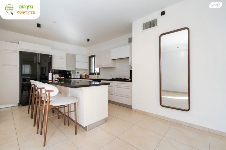 דירה, אהוד מנור, עיר ימים, נתניה