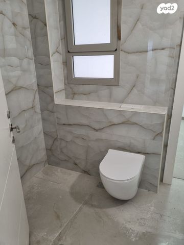 דירה, יורם ורון, אפרידר, אשקלון