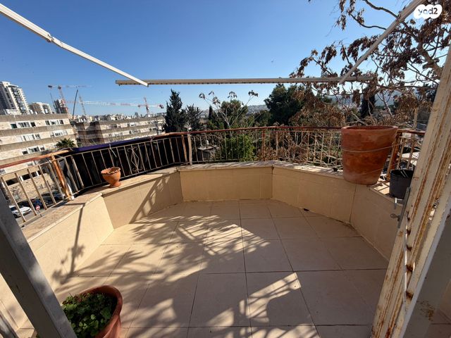 דירה, גואטמלה, קרית היובל, ירושלים