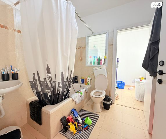 דירה, הרב חיים פינטו, גבעת הסביונים, קרית מלאכי