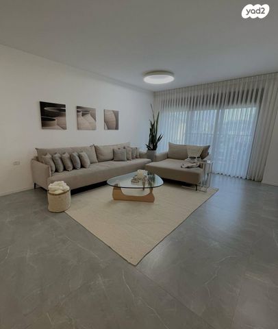 שמואל שרירא 