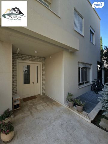 דו משפחתי, שושן צחור 5, רמת אמיר, קדימה צורן