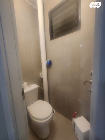 דירה, גיורא יוספטל, גיורא, רמלה