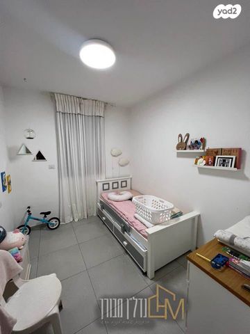 דירה, נצר חזני, נתיבות מערב, נתיבות