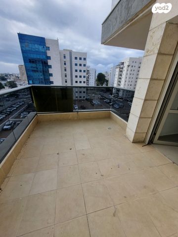 דירה, יורם ורון, אפרידר, אשקלון