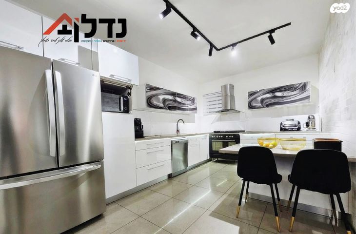 יקותיאל אדם 