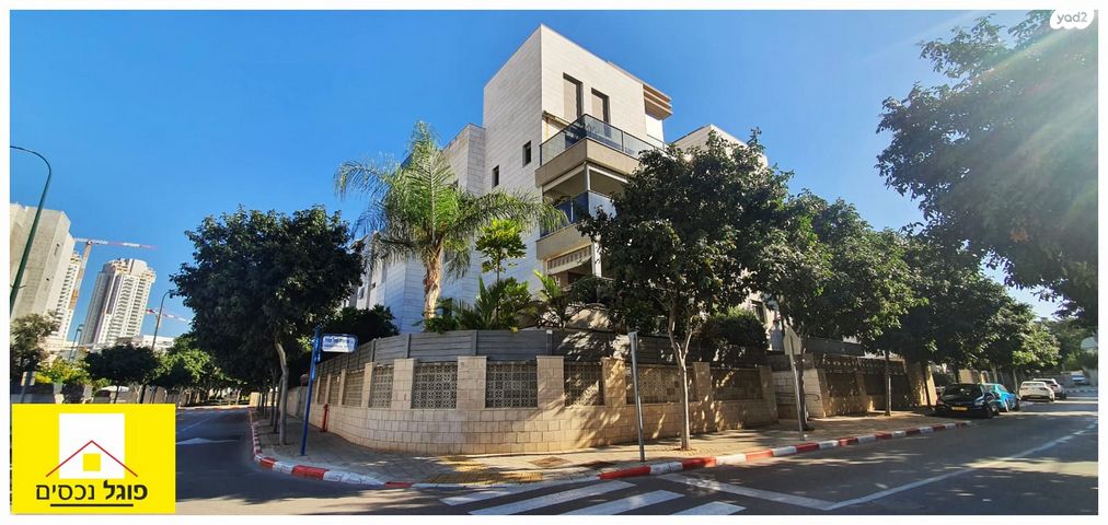 דירת גן, אגמים, נתניה