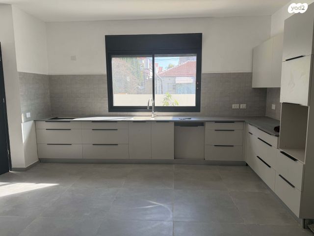 בית פרטי/ קוטג', רבוצקי, רעננה