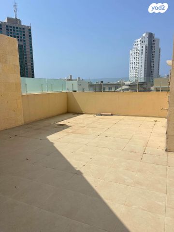 בית פרטי/ קוטג', נוף הטיילת, נתניה