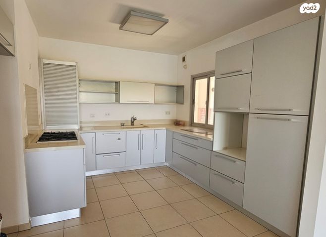 שדרות ששת הימים 16