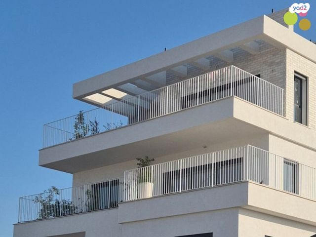 גג/ פנטהאוז, אור ים, אור עקיבא