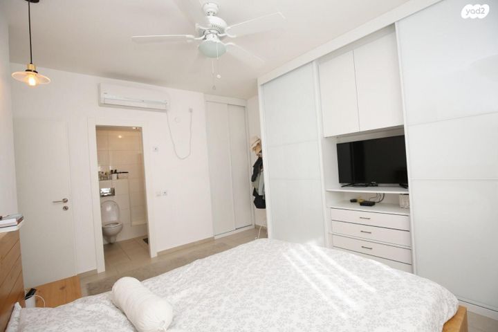 דירה, ניסים אלוני, פסגות אפק, ראש העין