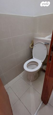 דירה, טשרניחובסקי, לב העיר, בת ים