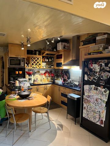 דירה, י.ל. פרץ, צור שלום, קרית ביאליק