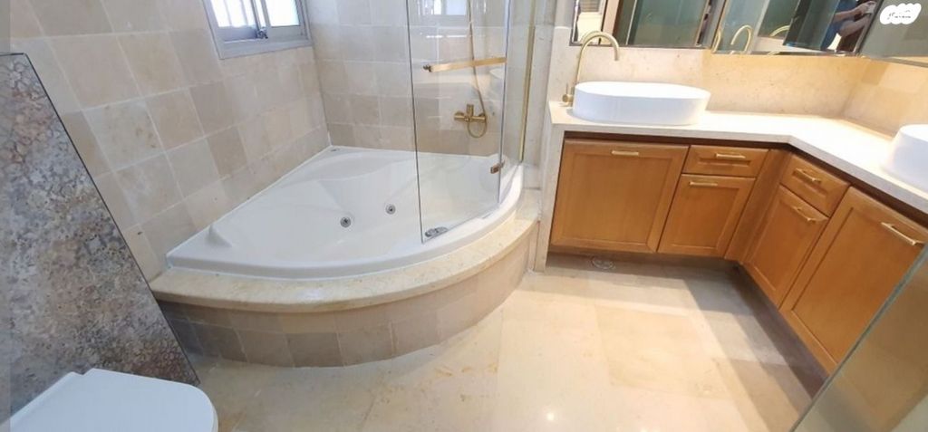 בית פרטי/ קוטג', ישעיהו, רמת חן, רמת גן