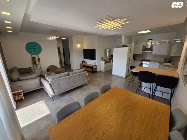 דירה, בעל שם טוב, מרכז העיר, קרית אתא