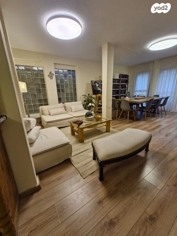 דירת גן, גני אילן, קרית אונו