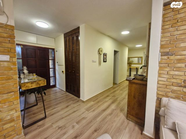 דירת גן, גני אילן, קרית אונו