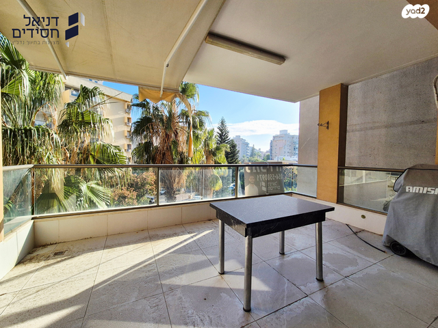 דירה, דוד צדוק, בן גוריון, חולון