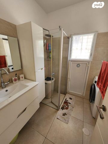 דירה, בלפור 80, עצמאות יוספטל, בת ים