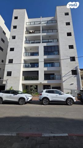 דירה, ארלוזורוב 67, בת ים