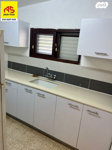 דירה, גיבורי עציון, נווה עמל, הרצליה