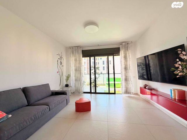 דירה, יעקב אורלנד, נווה זמר, רעננה