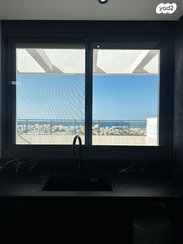 גג/ פנטהאוז, דולב, יצחק שמיר, נהריה