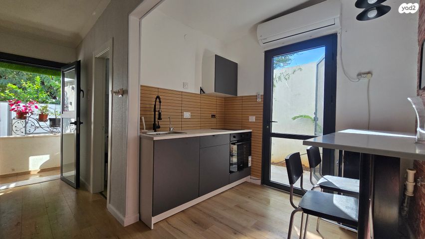 יחידת דיור, נאות יהודית ונווה ארזים, חולון