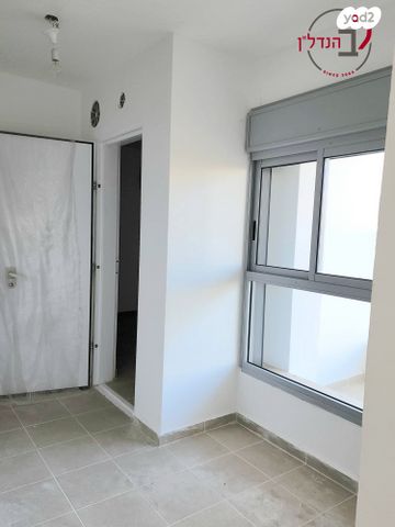 דירה, כיכר סיגל, רובע ה', אשדוד