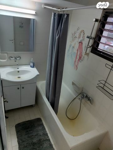 דירה, שמואל עזר, גבעה א', שביט, קרית אתא