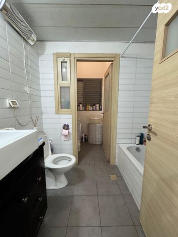 דירה, הרי הגלעד, בורסה, רמת גן