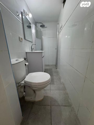 דירה, מרדכי אנילביץ', קרית ויצמן, רעננה