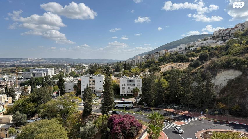 גג/ פנטהאוז