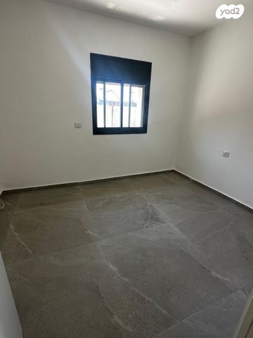 גג/ פנטהאוז, אברהם לינקולן, אחוזה, חיפה