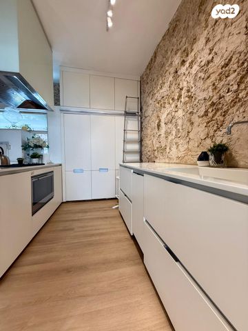 דירה, שלוש, נווה צדק, תל אביב יפו