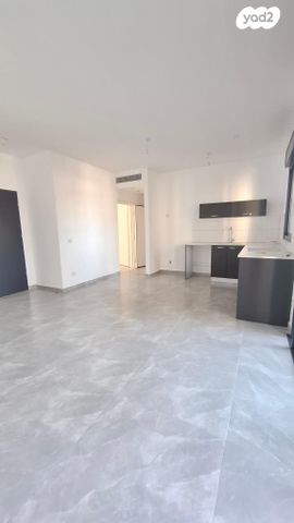 דירה, דניאל 3, ניצנה, בת ים