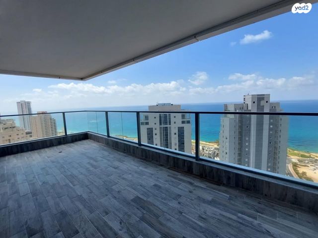 דירה, אמנון ליפקין שחק 1, נוף הטיילת, נתניה