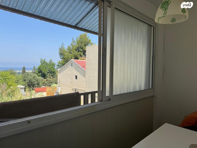 דירה, נתן אלבז, הראשונים, שלומי