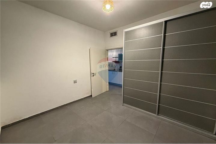 דירה, הרקון 7, בורסה, רמת גן