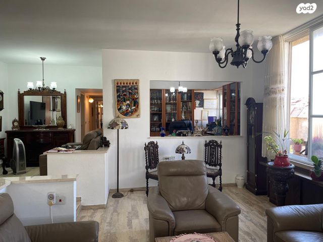 דירה, שמריהו לוין, אברמוביץ', ראשון לציון