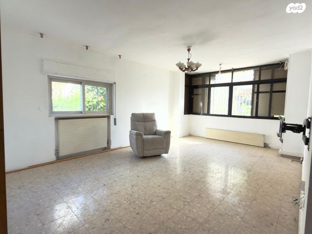 דירה, מקור חיים, ירושלים