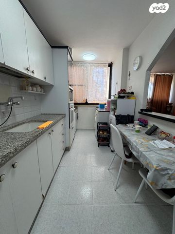 דירה, שכונת שז"ר, שז"ר, אור עקיבא