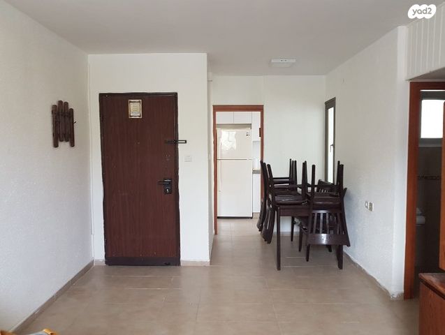 דירה, הרב לוזון 12, רמת הנשיא, בת ים